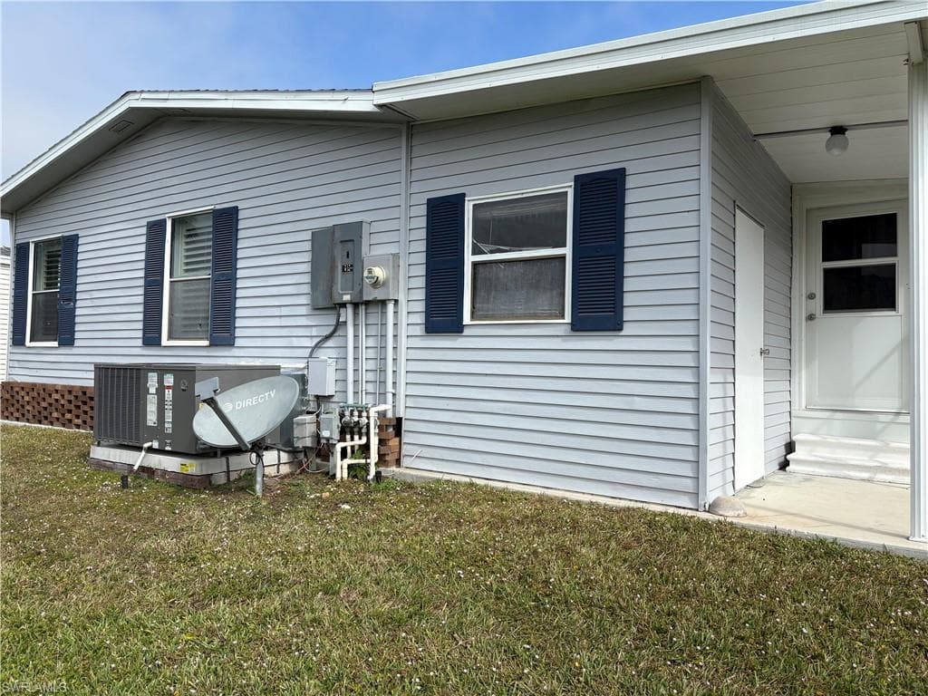 16244 Charleston AVE, FORT MYERS FL 33908-19
