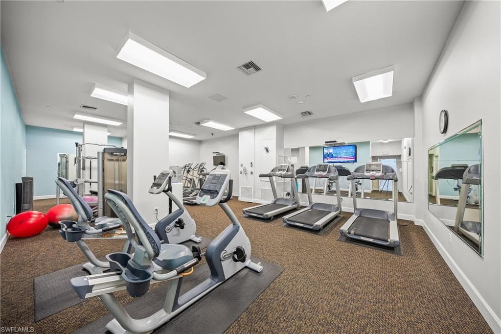 1212 BENJAMIN FRANKLIN DR # 102, SARASOTA FL 34236-35