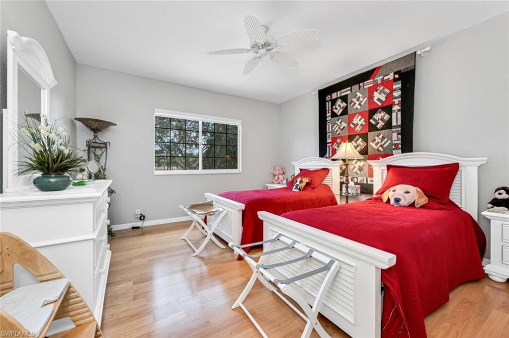 5735 Persimmon WAY, NAPLES FL 34110-16