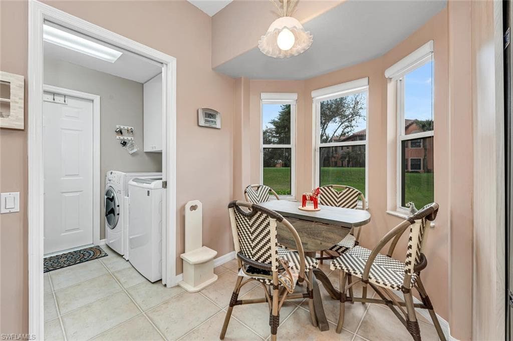 5735 Persimmon WAY, NAPLES FL 34110-6