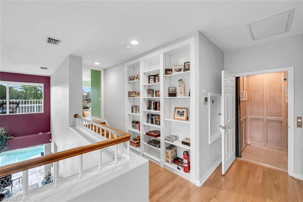 5735 Persimmon WAY, NAPLES FL 34110-14