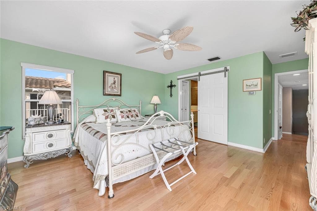 5735 Persimmon WAY, NAPLES FL 34110-18