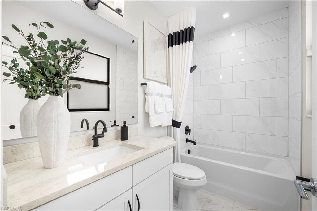 10951 Salt Bay WAY, FORT MYERS FL 33913-23