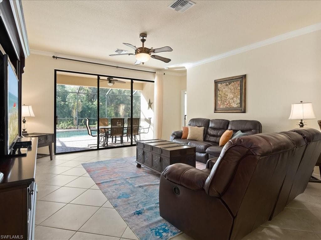 3827 Treasure Cove CIR, NAPLES FL 34114-9