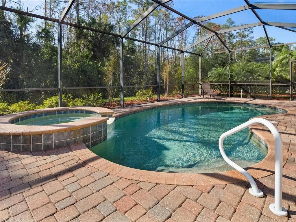 3827 Treasure Cove CIR, NAPLES FL 34114-28