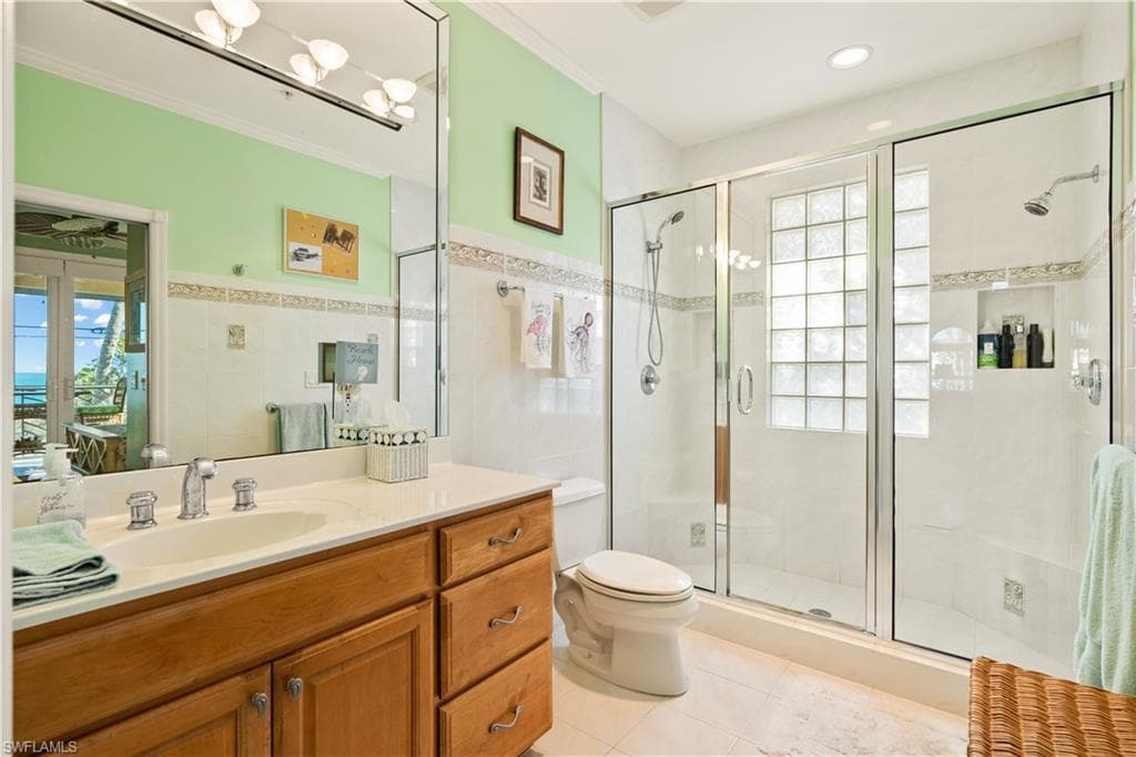 15899 Captiva DR-23