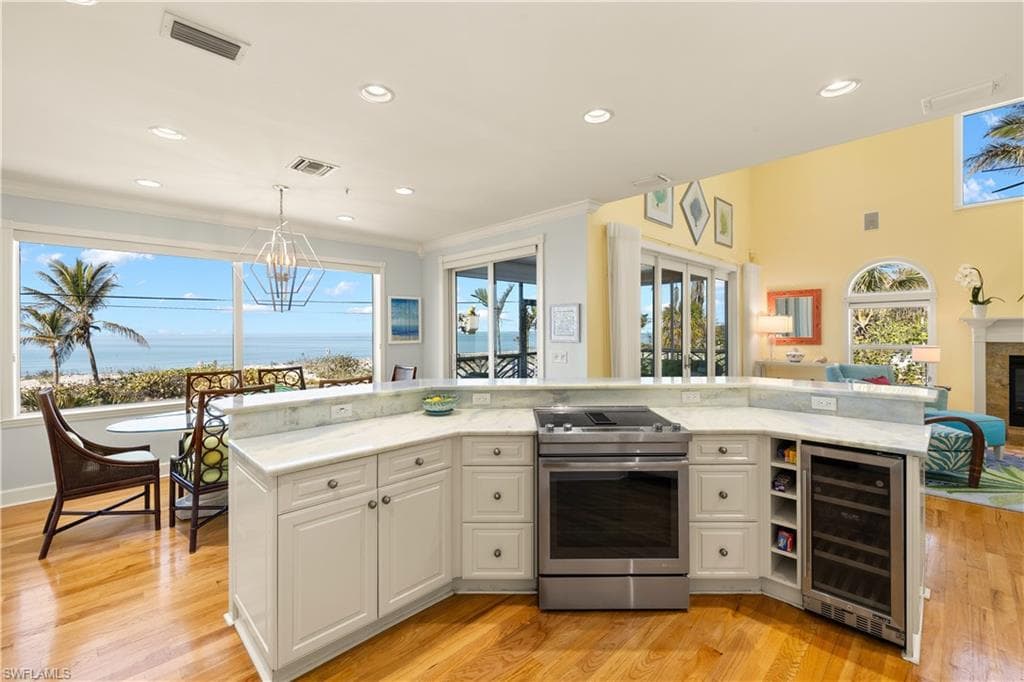 15899 Captiva DR-13