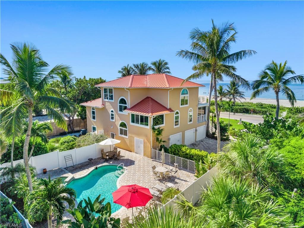 15899 Captiva DR-40