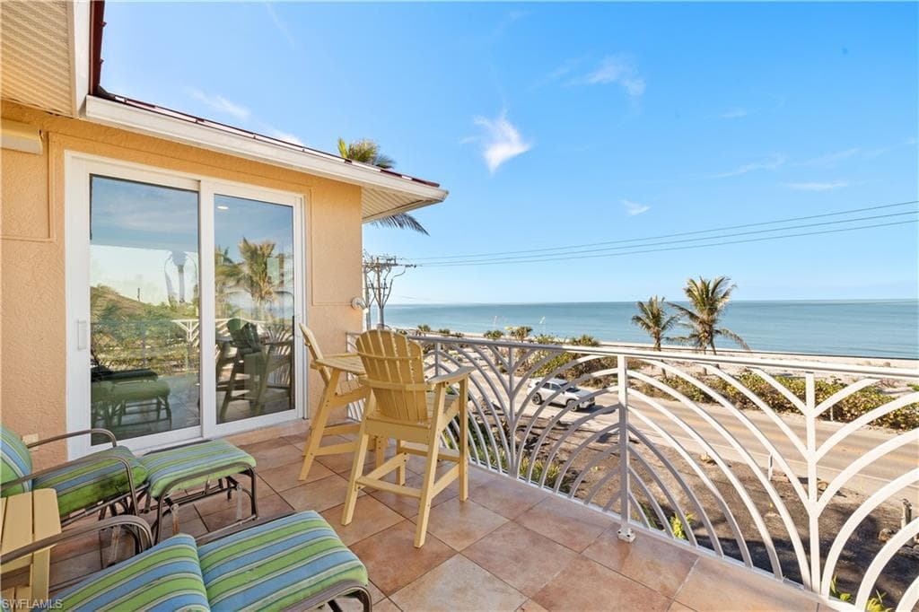 15899 Captiva DR-18