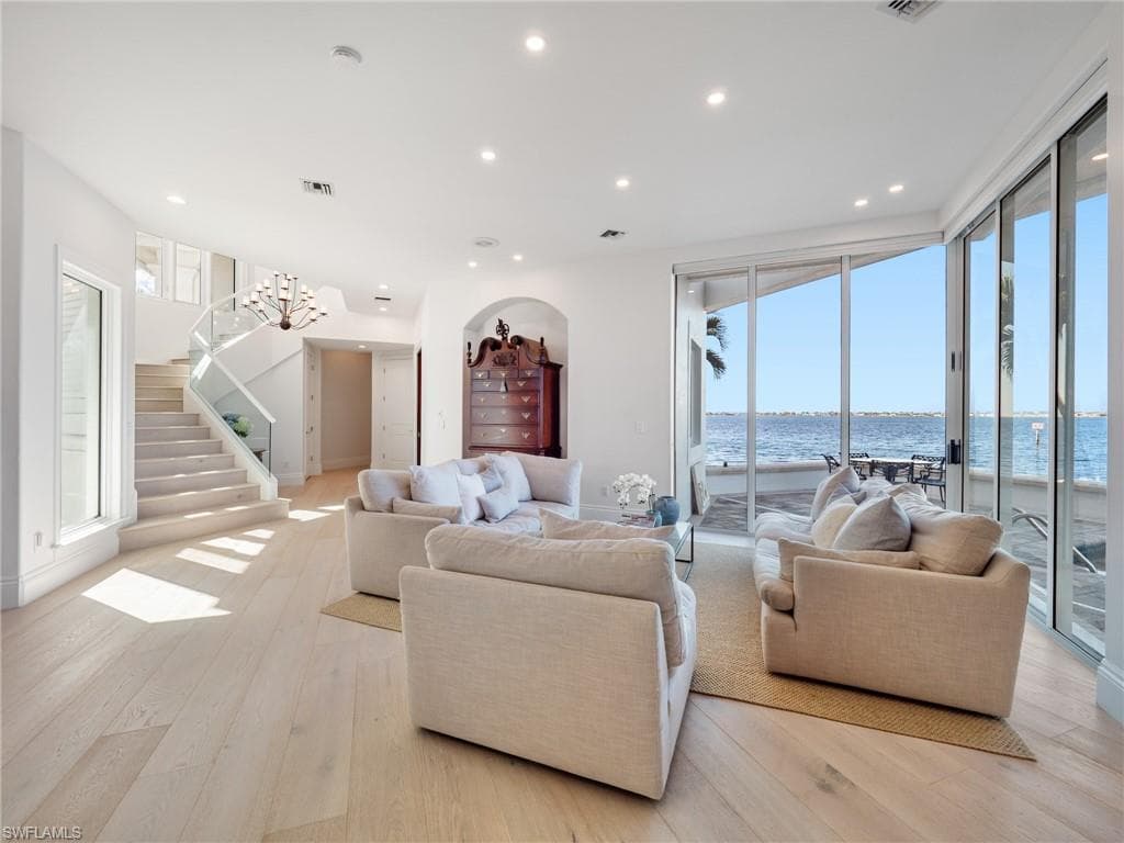 771 Cypress Lake CIR, FORT MYERS FL 33919-5