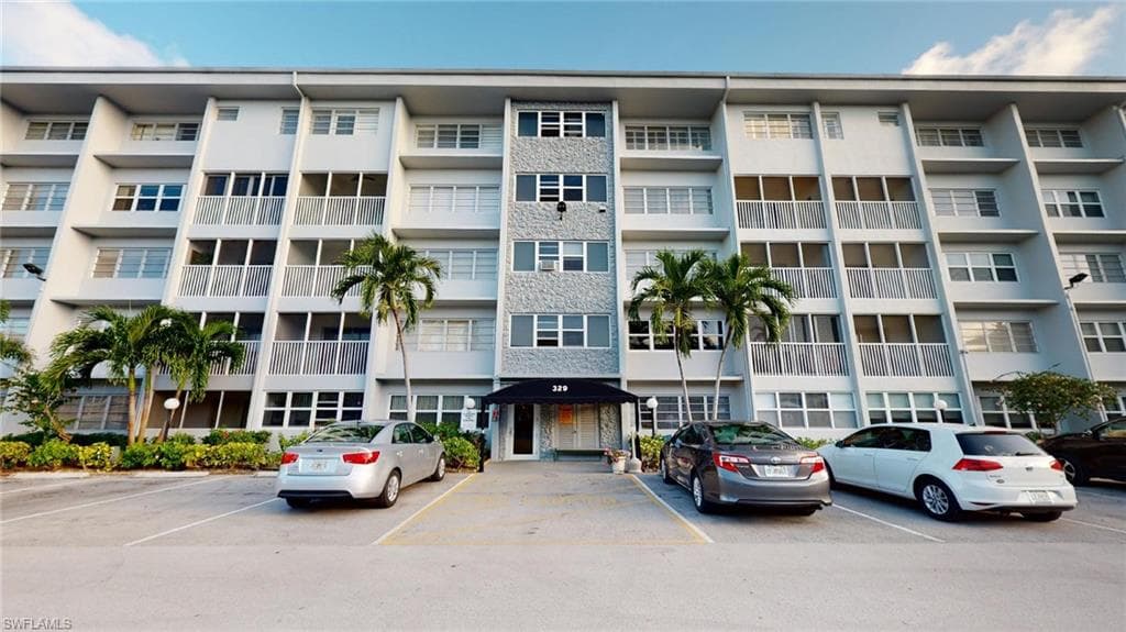 329 3RD ST SE # 402P, HALLANDALE BEACH FL 33009-24