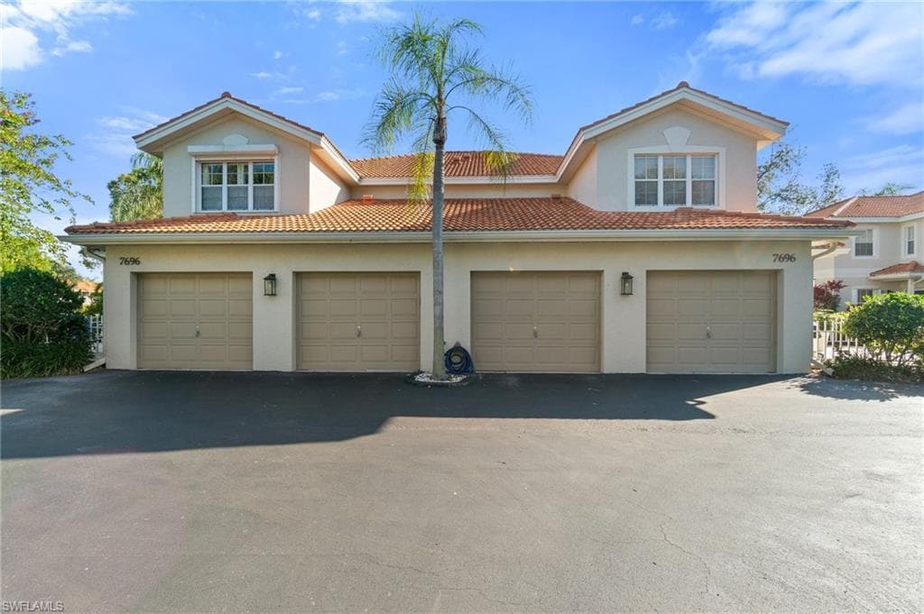 7696 Oleander Gate DR # K102, NAPLES FL 34109-2