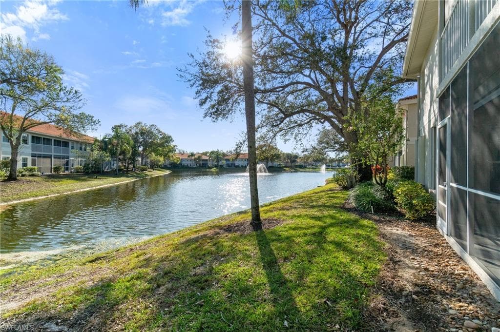 7696 Oleander Gate DR # K102, NAPLES FL 34109-32