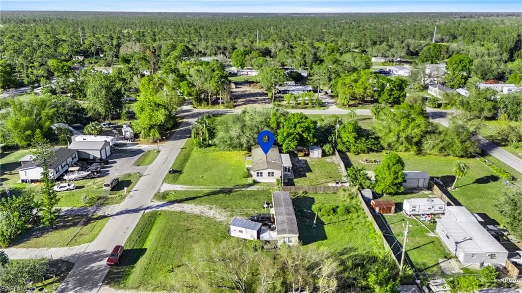 8405 Nault RD, NORTH FORT MYERS FL 33917-38