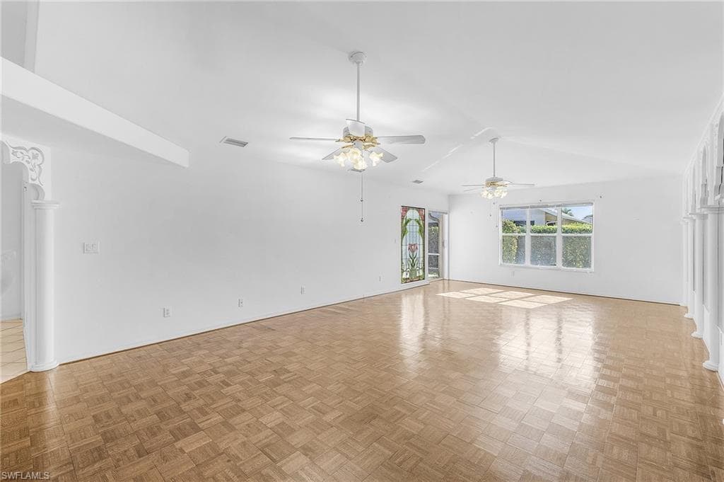 9439 Palm Island CIR, NORTH FORT MYERS FL 33903-8