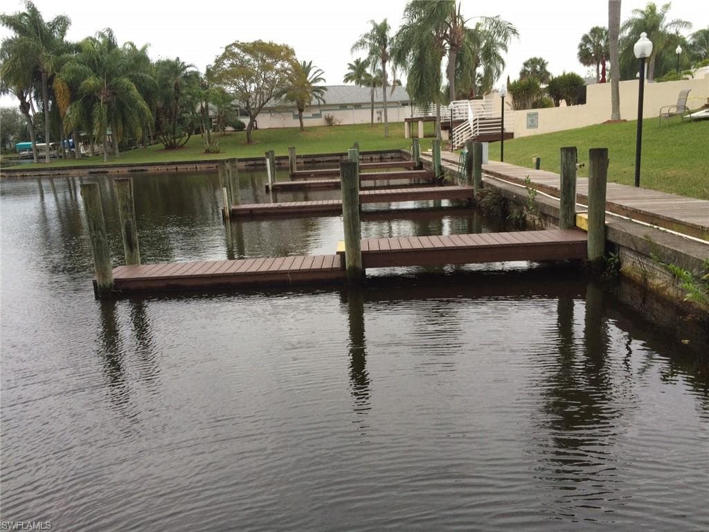 9439 Palm Island CIR, NORTH FORT MYERS FL 33903-29