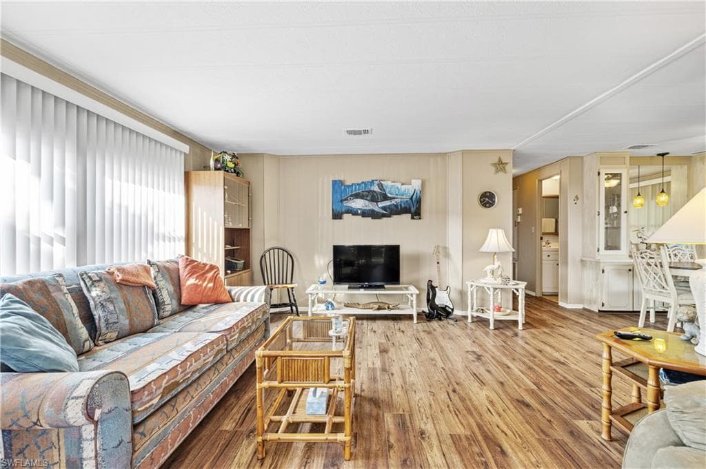 16045 Hibiscus WAY, NORTH FORT MYERS FL 33903-4