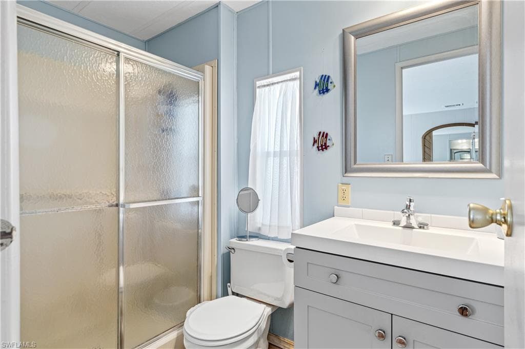 16045 Hibiscus WAY, NORTH FORT MYERS FL 33903-19