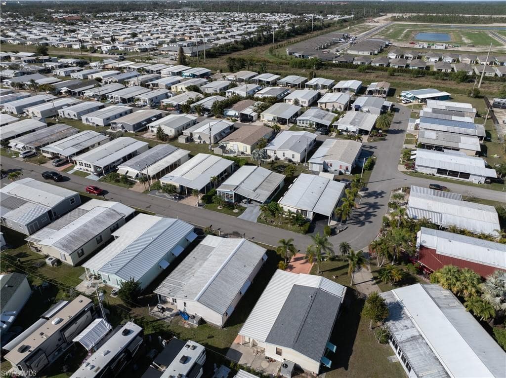 16045 Hibiscus WAY, NORTH FORT MYERS FL 33903-30