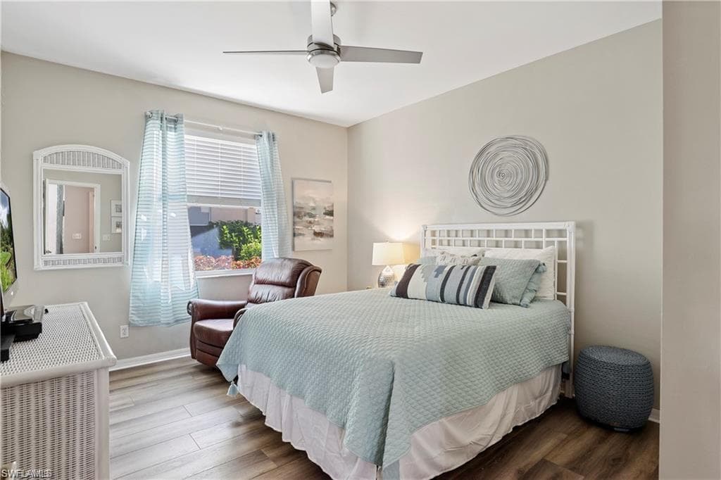 300 Robin Hood CIR # 102, NAPLES FL 34104-11