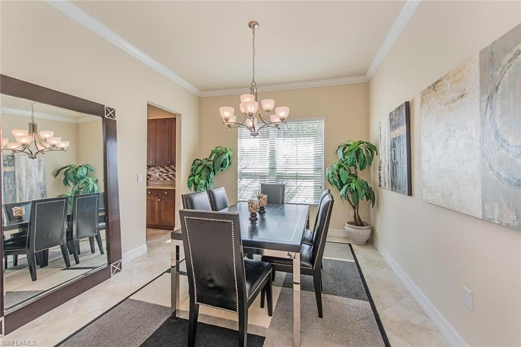 6559 Monterey PT, NAPLES FL 34105-3