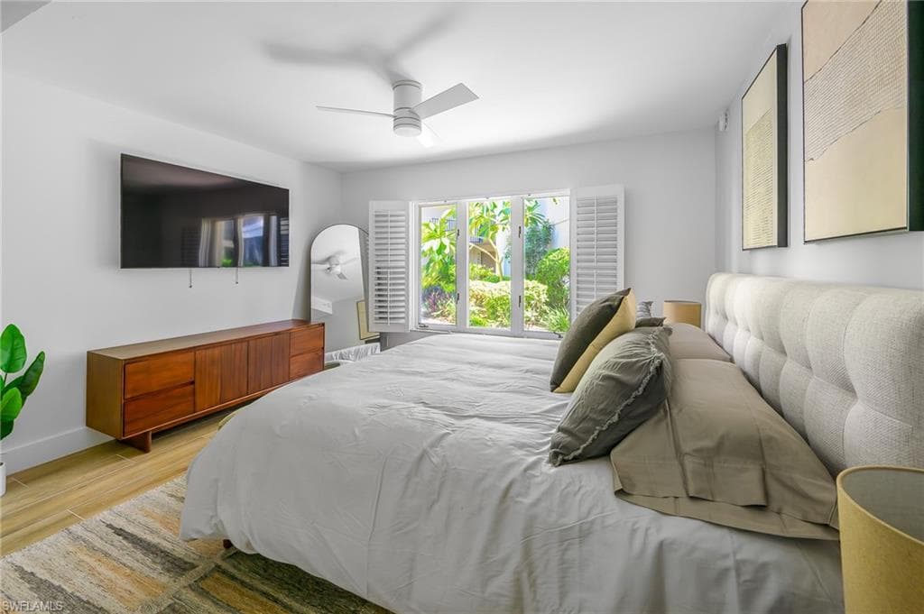 1742 Bald Eagle DR # A, NAPLES FL 34105-2