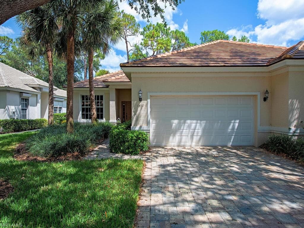 6431 Birchwood CT, NAPLES FL 34109-2