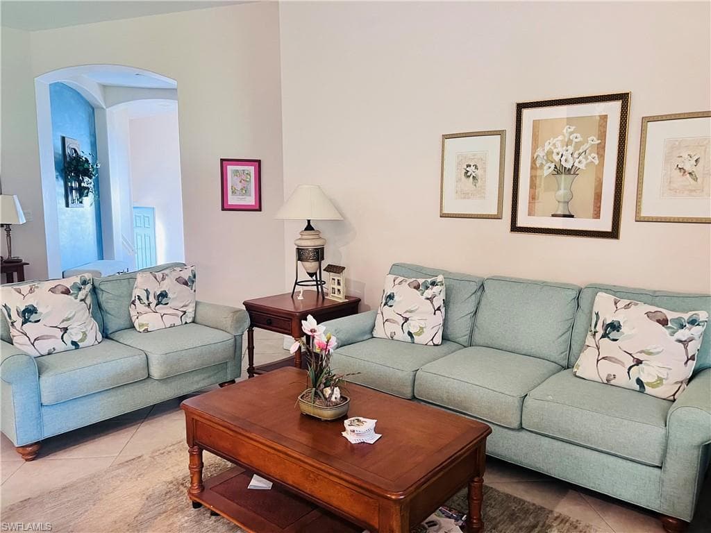 21341 Pelican Sound DR # 203, ESTERO FL 33928-5