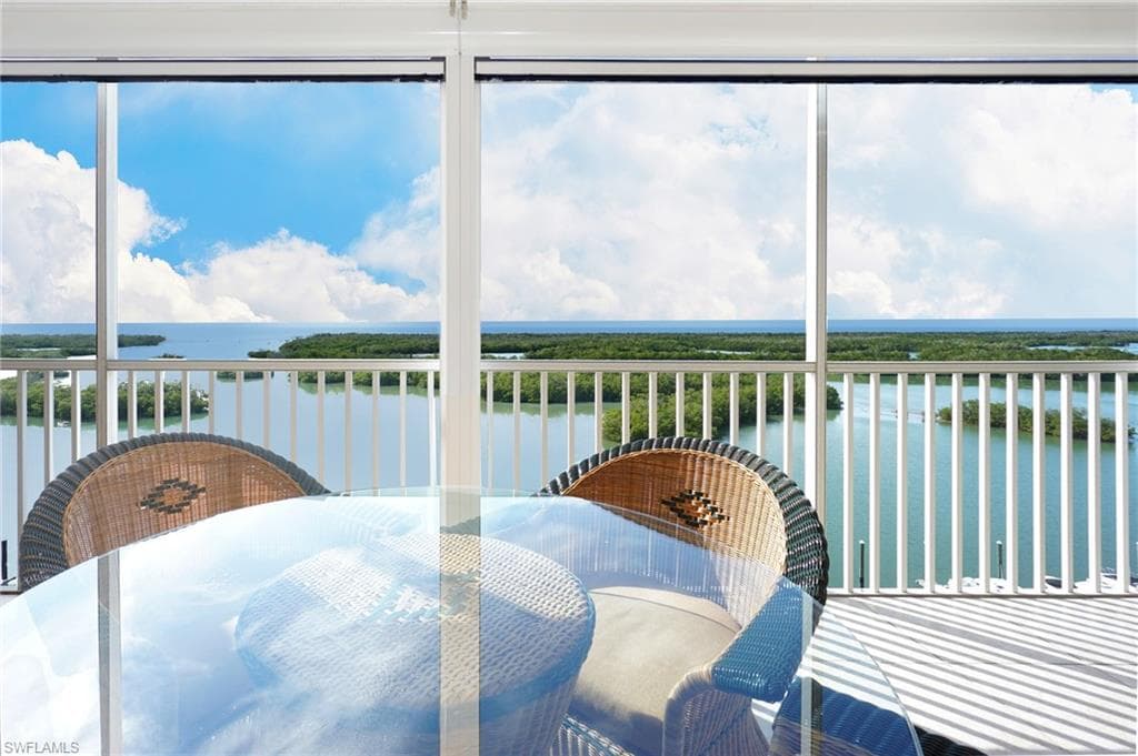 435 Dockside DR # B803, NAPLES FL 34110-9