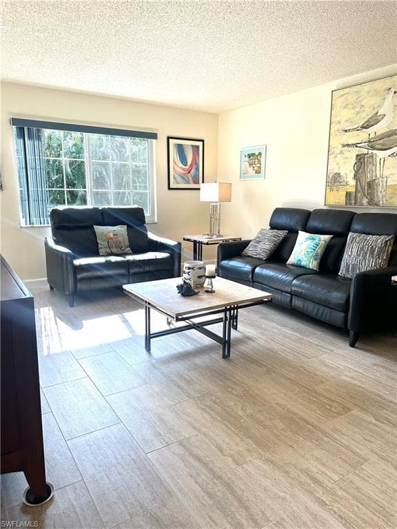 214 Bob O Link WAY # 214B, NAPLES FL 34105-1