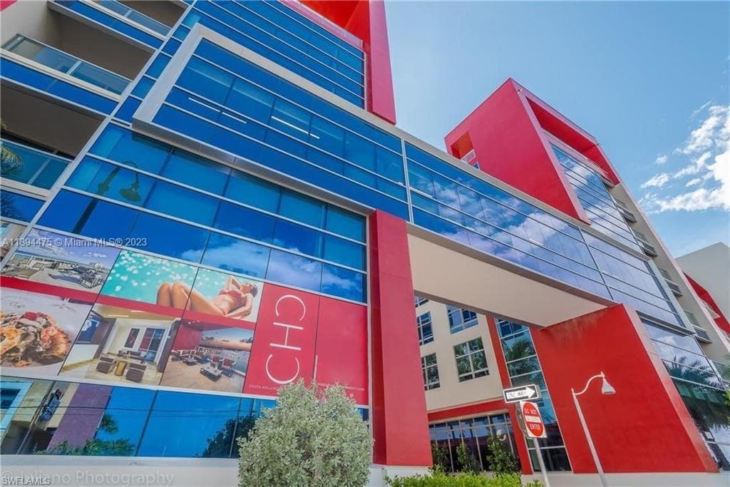 777 N Ocean DR # S302, HOLLYWOOD FL 33019-28