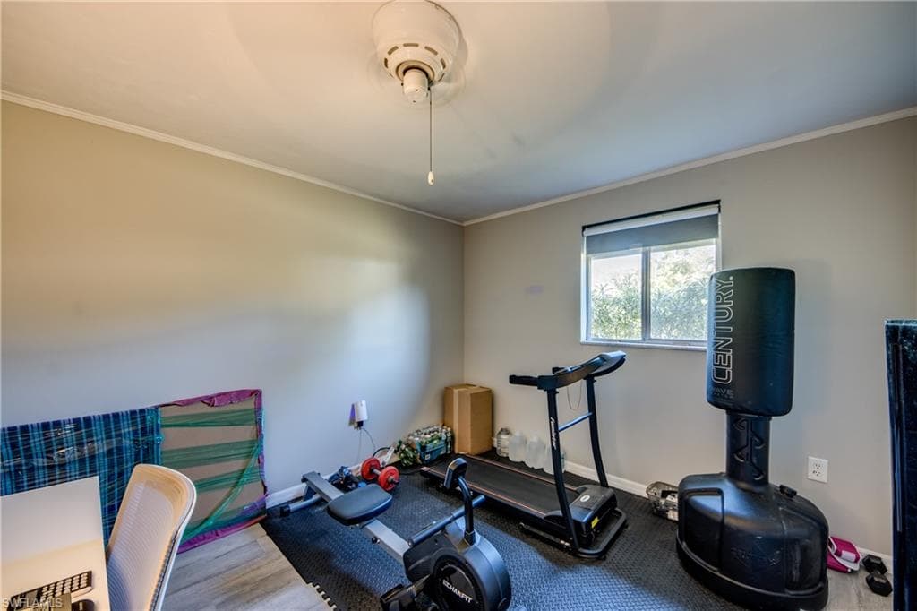 952 Ione DR, FORT MYERS FL 33919-15