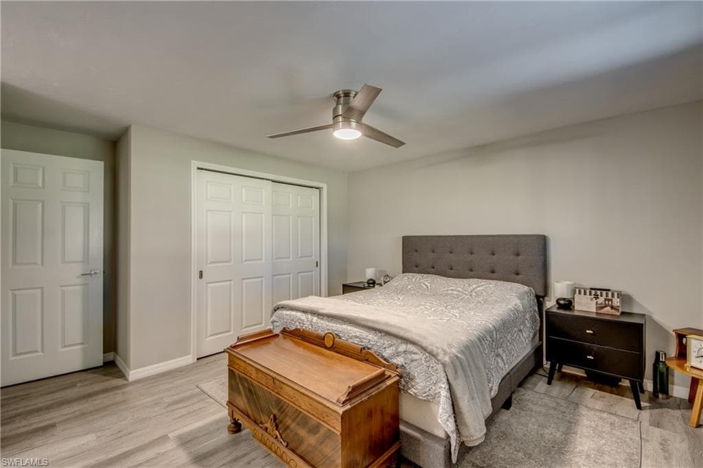 952 Ione DR, FORT MYERS FL 33919-19