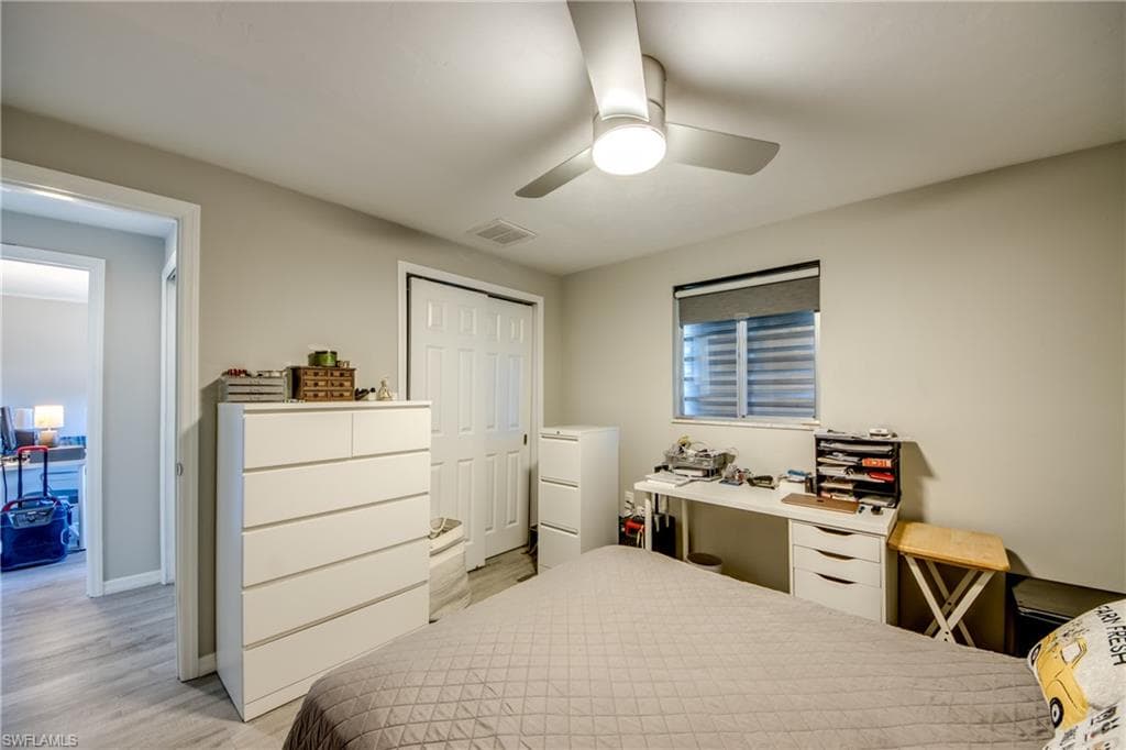 952 Ione DR, FORT MYERS FL 33919-13