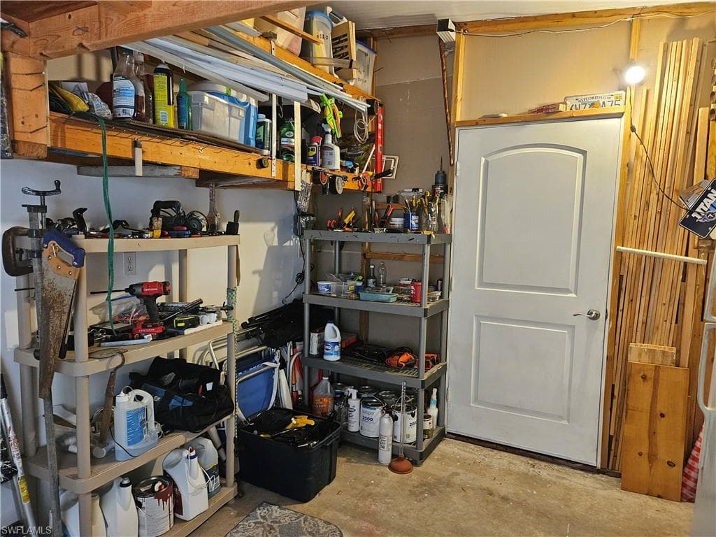 14 Peridot AVE, NAPLES FL 34114-21