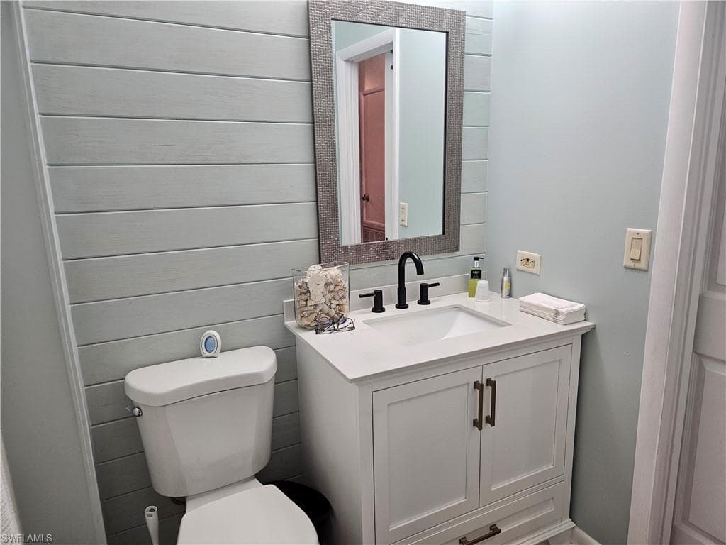 14 Peridot AVE, NAPLES FL 34114-19