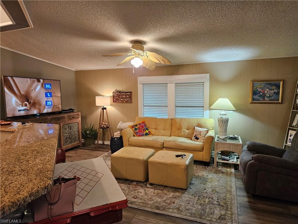 14 Peridot AVE, NAPLES FL 34114-8