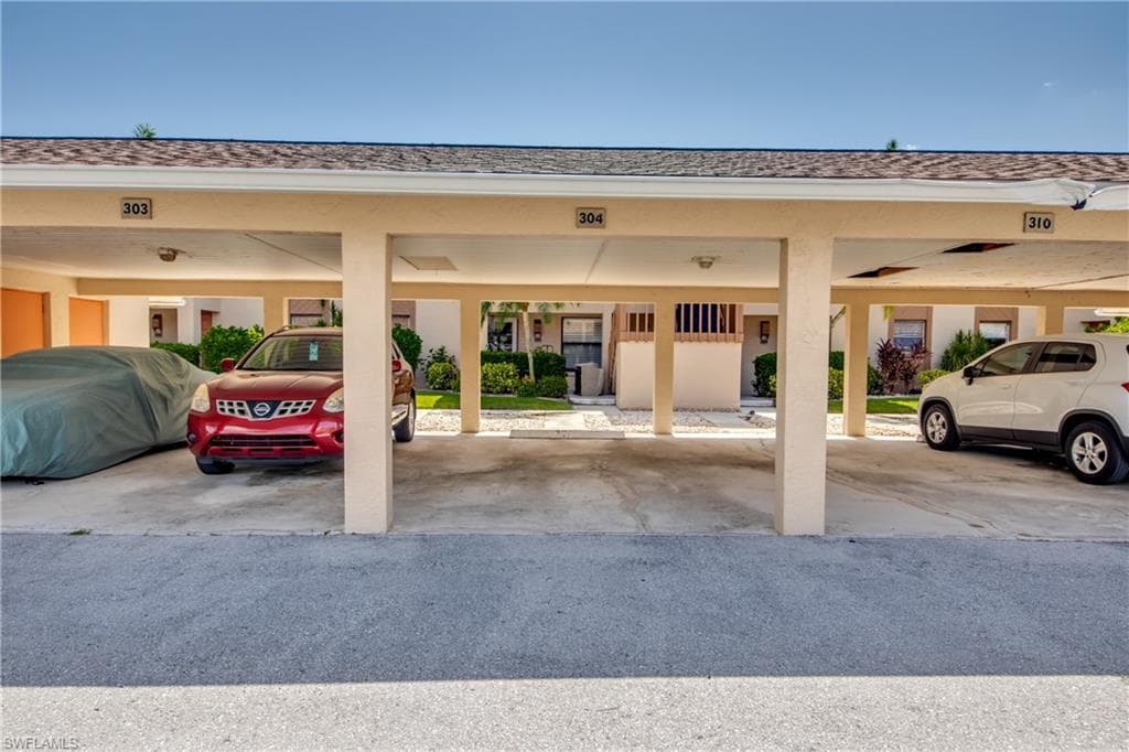 15350 Moonraker CT # 304, NORTH FORT MYERS FL 33917-32