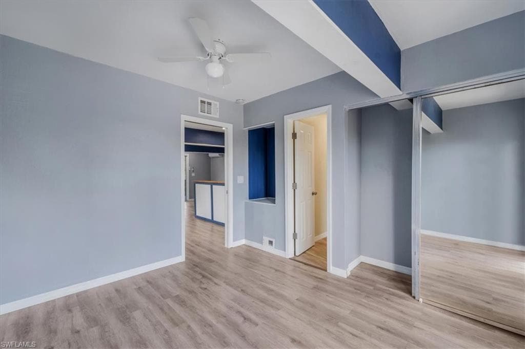 10925 Russell RD-15