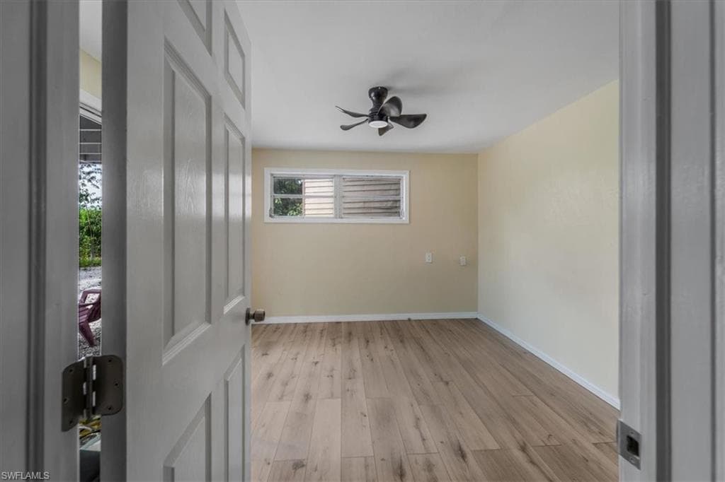10925 Russell RD-35