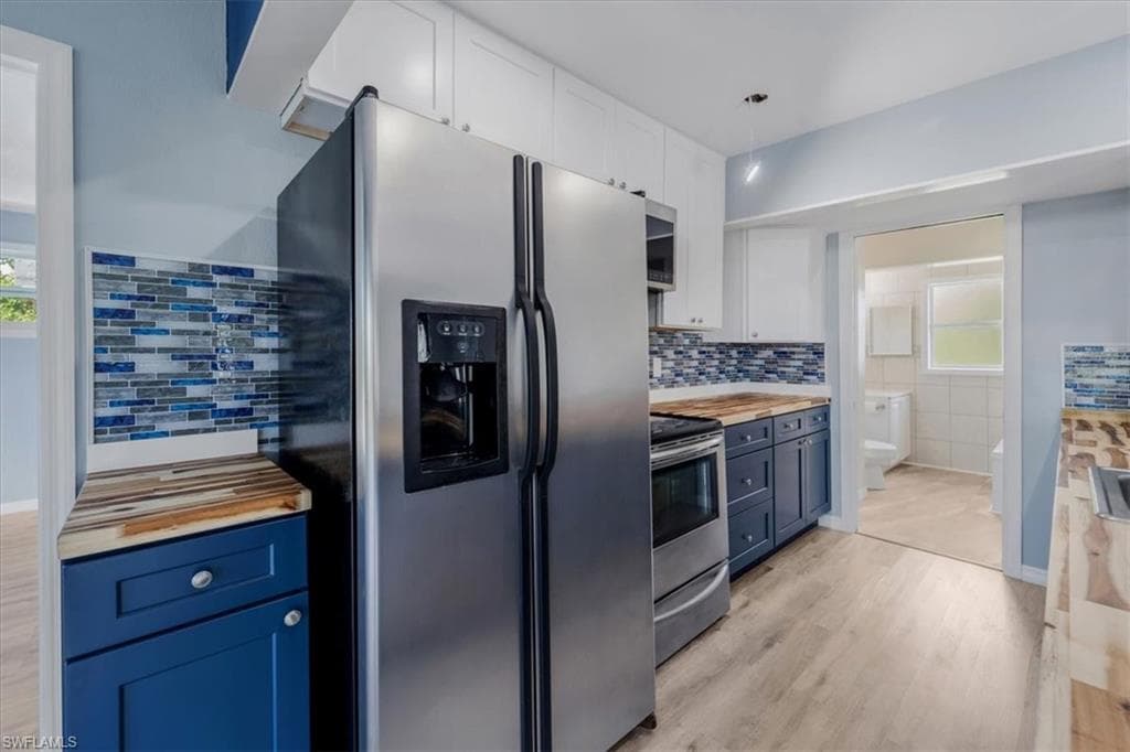 10925 Russell RD-10