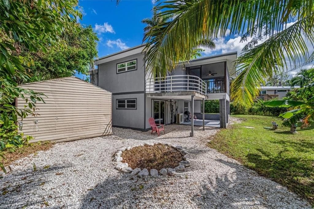 10925 Russell RD-43