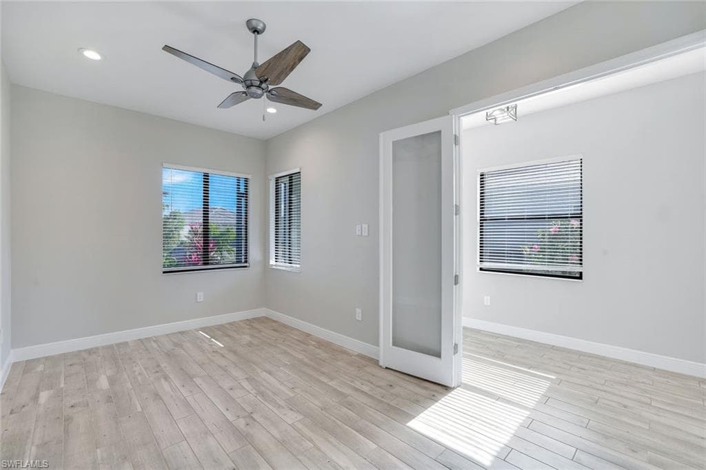 3959 Pegasus WAY, NAPLES FL 34120-24