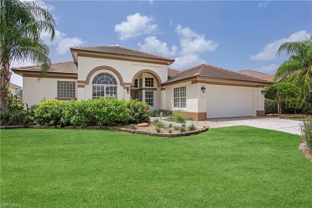 7699 Groves RD, NAPLES FL 34109-1