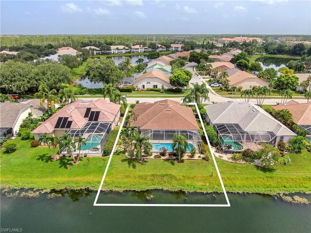 7699 Groves RD, NAPLES FL 34109-2