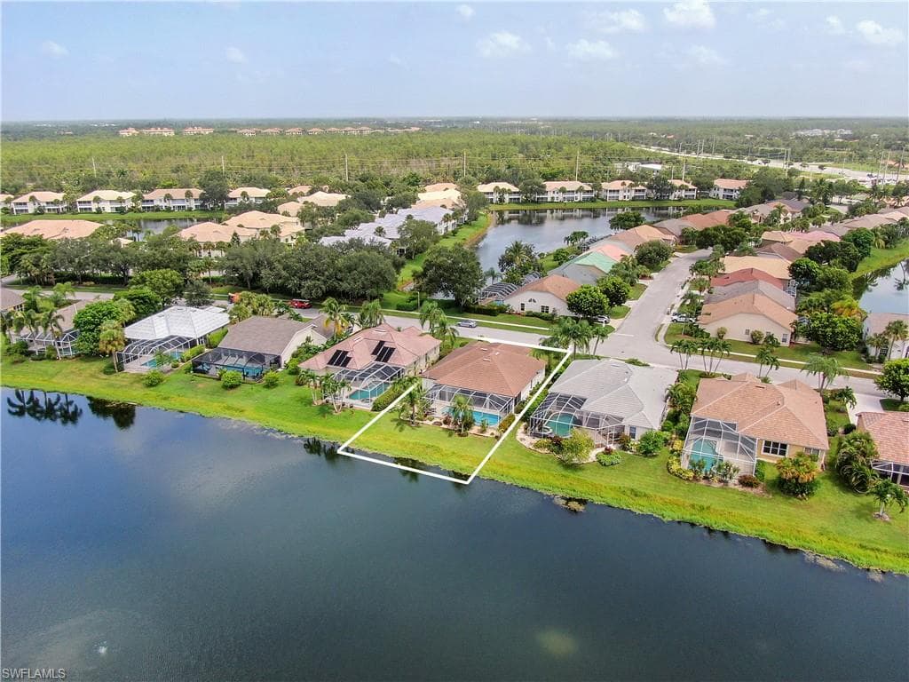 7699 Groves RD, NAPLES FL 34109-3