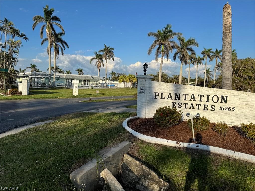 89 Sycamore LN, FORT MYERS FL 33908-2