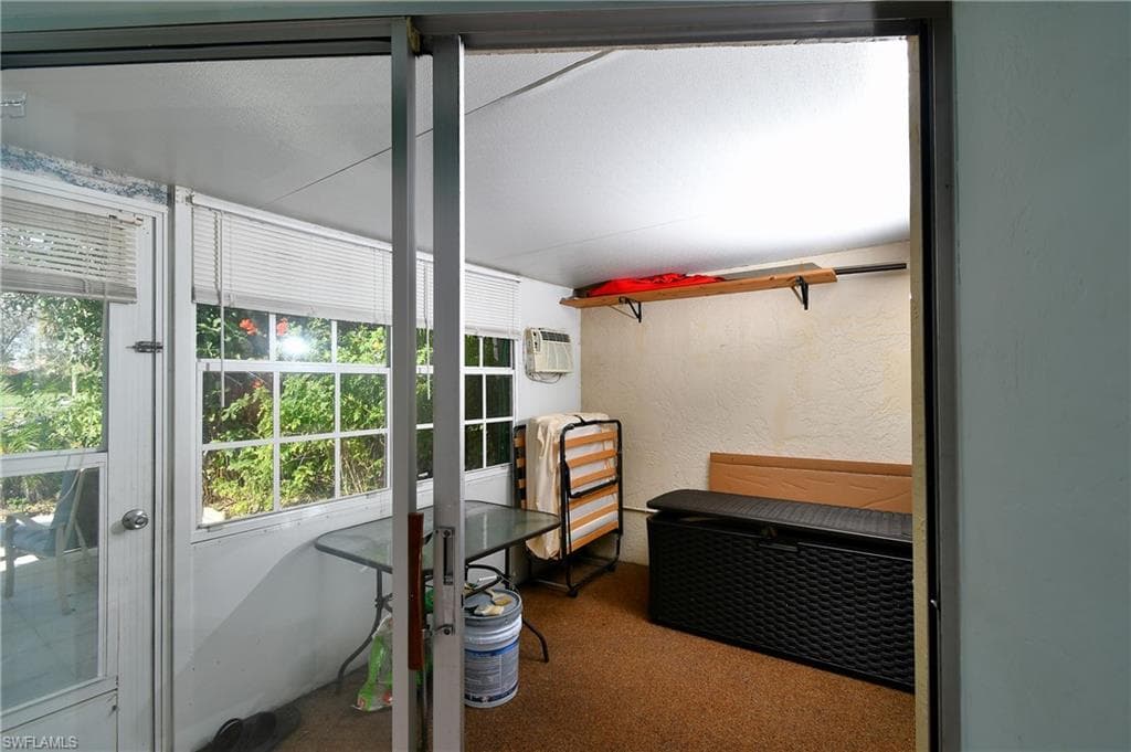 8 Park Lane CIR, LEHIGH ACRES FL 33936-11