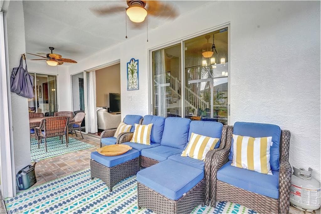 1741 Emerald Cove CIR, CAPE CORAL FL 33991-41