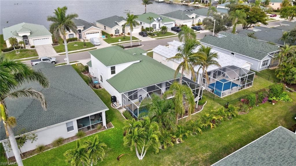1741 Emerald Cove CIR, CAPE CORAL FL 33991-45